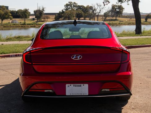 Used 2021 Hyundai Sonata Limited image 4