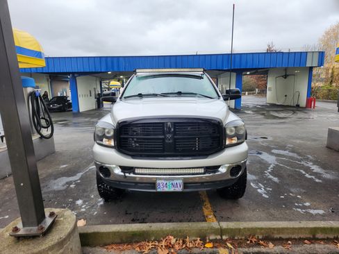 Used 2006 Dodge Ram 2500 Truck SLT image 1