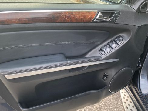 Used 2010 Mercedes-Benz GL 450 4MATIC image 15