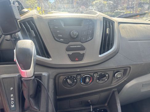 Used 2016 Ford Transit 250 130 Low Roof w/ Exterior Upgrade Package image 8