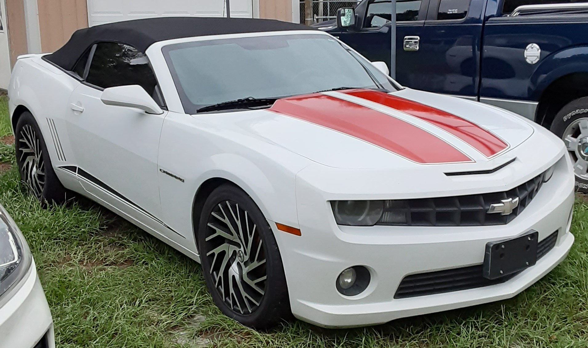 Used 2011 Chevrolet Camaro SS w/ RS Package RWD image 4
