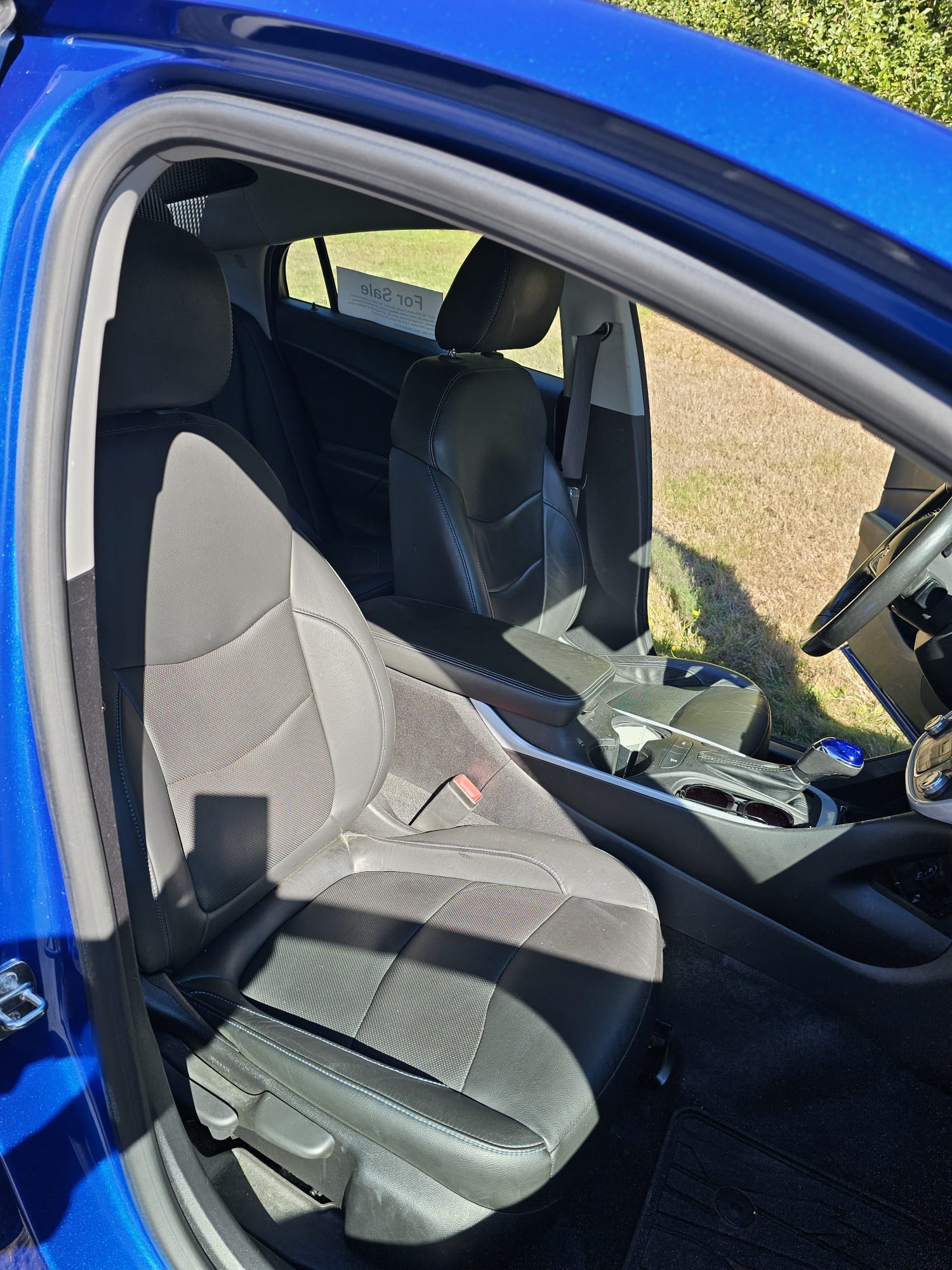 Used 2017 Chevrolet Volt LT w/ Comfort Package FWD image 8
