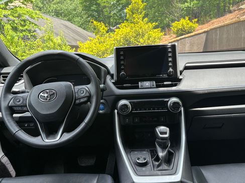 Used 2021 Toyota RAV4 XSE w/ XSE Grade Weather Package AWD/4WD image 13