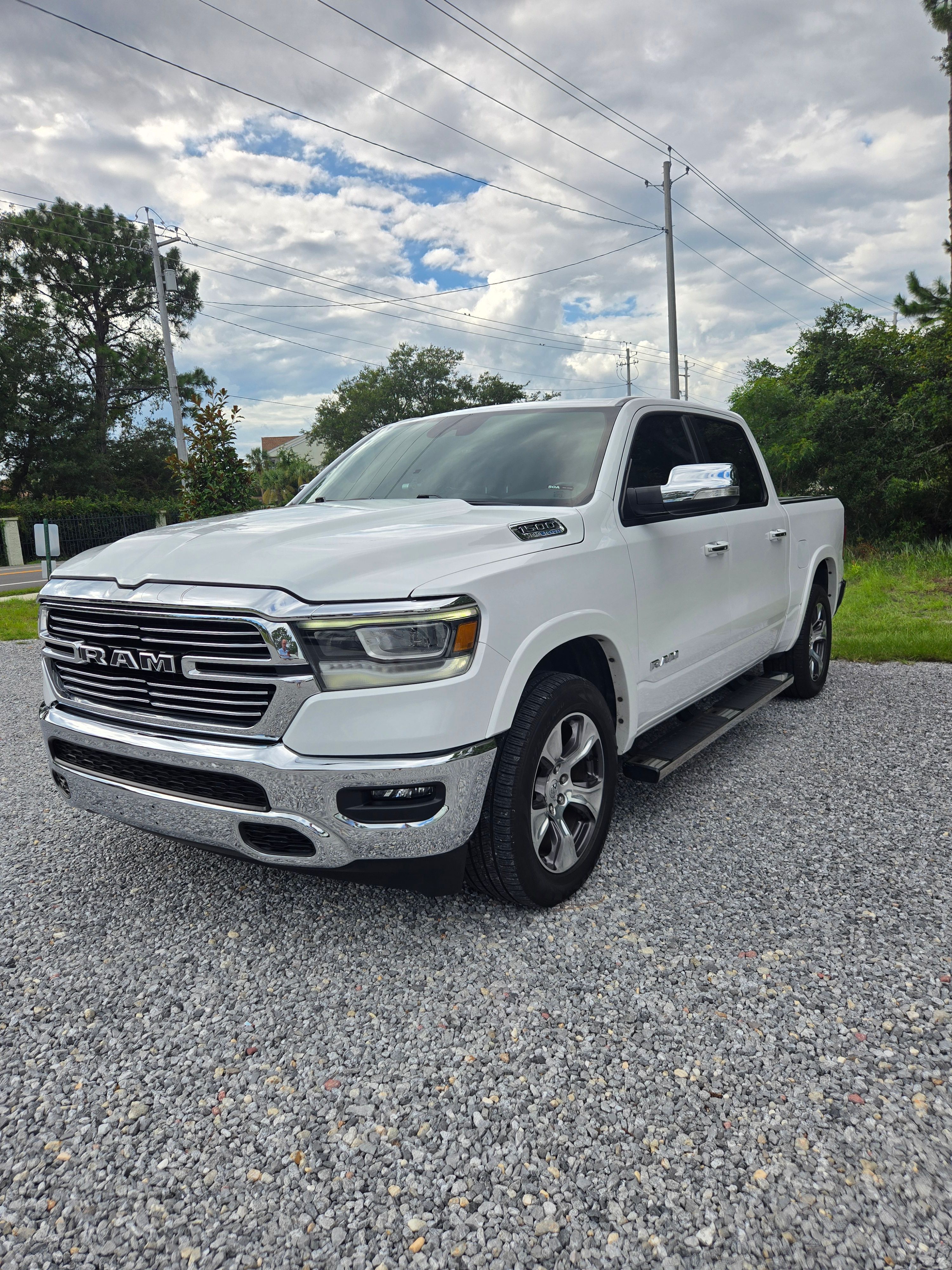 Used 2022 RAM 1500 Laramie RWD image 1