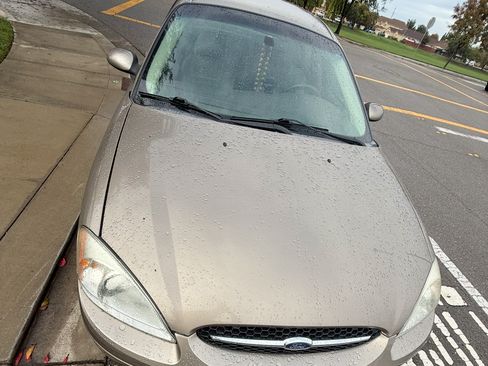 Used 2002 Ford Taurus SES image 1