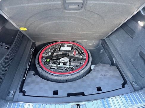 Used 2021 Porsche Cayenne S image 8