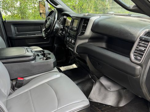 Used 2022 RAM 3500 Tradesman w/ Safety Group image 12