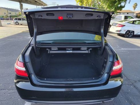 Used 2013 Mercedes-Benz E 350 Sedan image 5