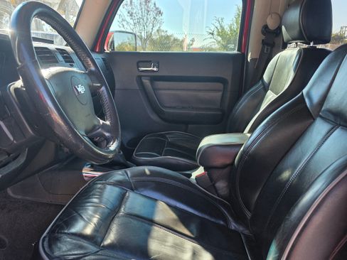 Used 2006 HUMMER H3 image 10