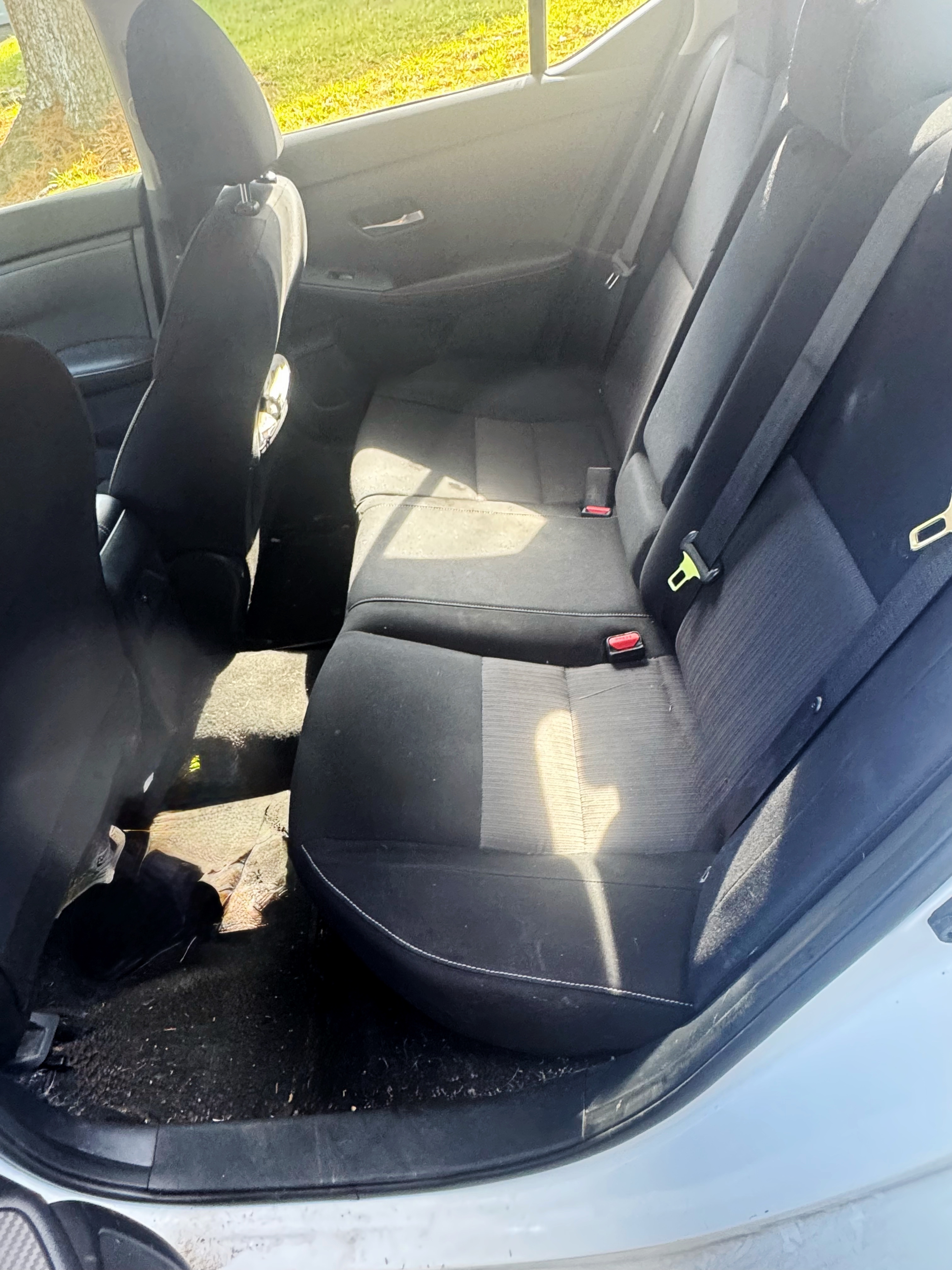 Used 2020 Nissan Sentra SV w/ Trunk Package FWD image 8