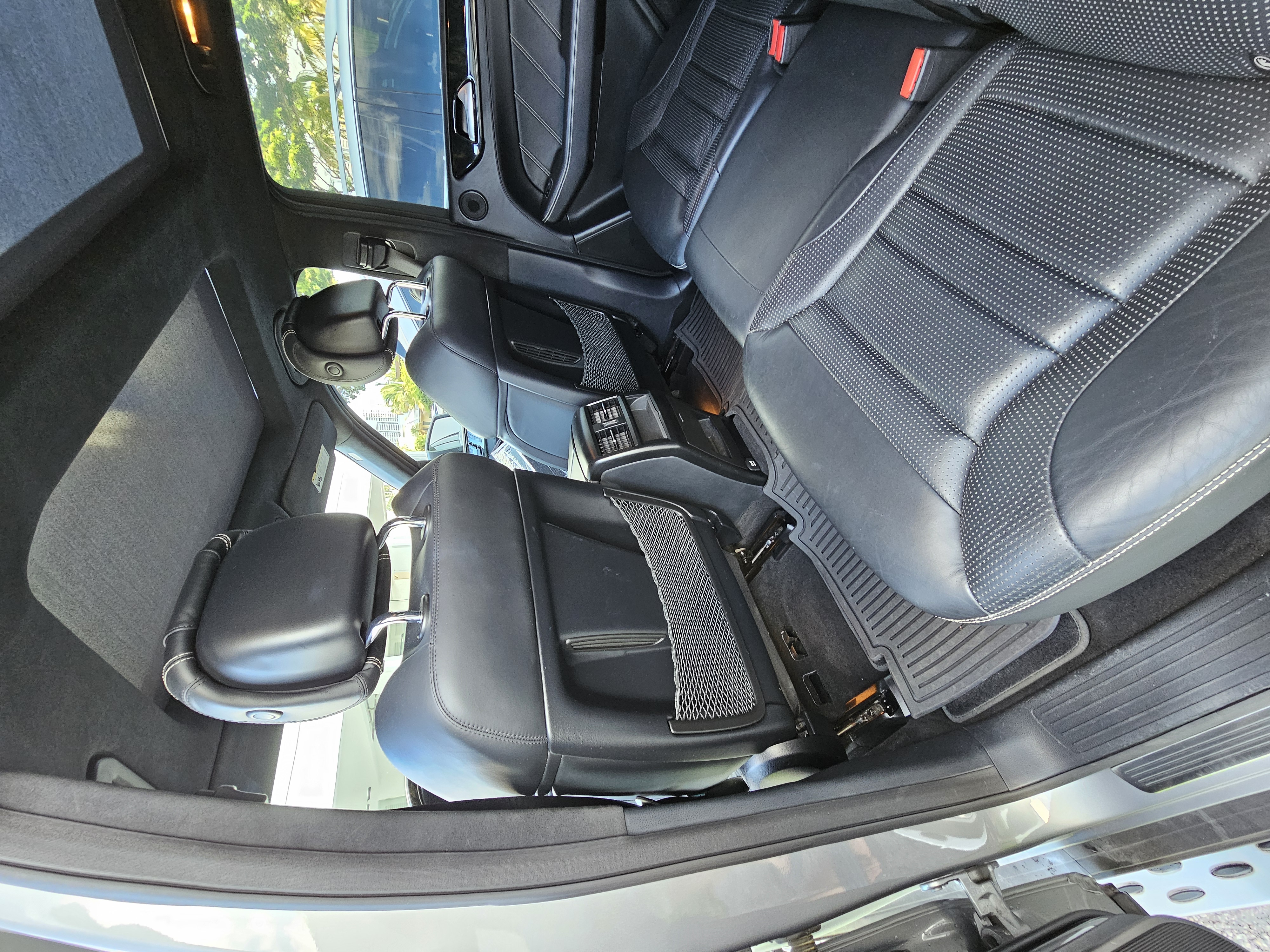 Used 2014 Mercedes-Benz ML 63 AMG 4MATIC image 19