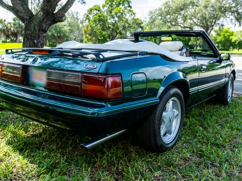 Used 1992 Ford Mustang LX image 14