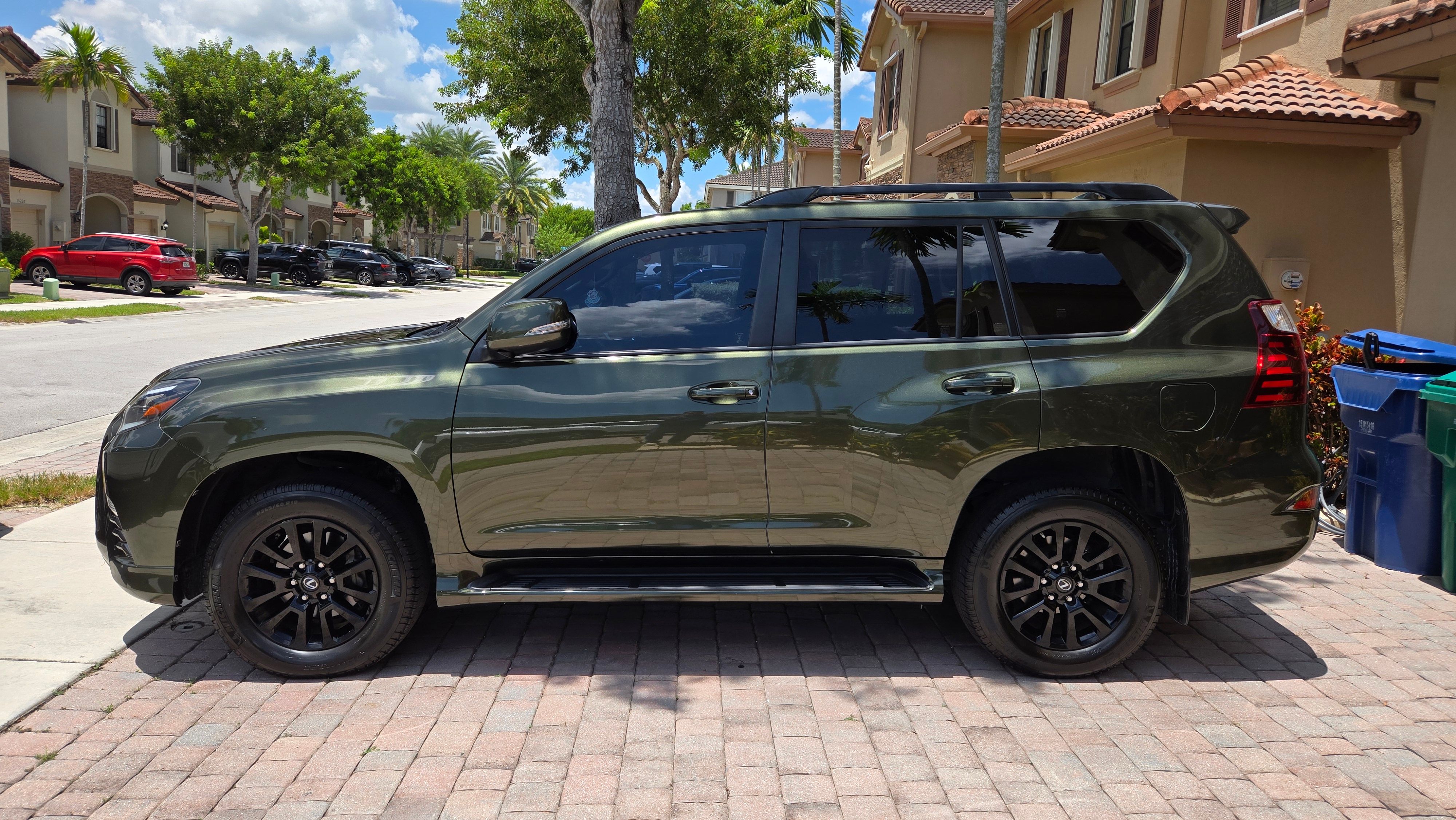 Used 2022 Lexus GX 460 w/ Black Line Special Edition AWD/4WD image 5