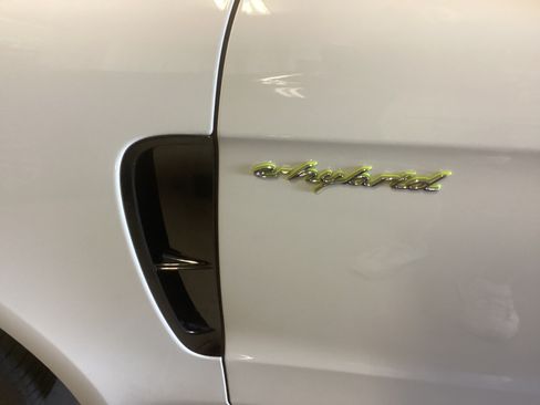 Used 2022 Porsche Panamera 4 E-Hybrid AWD/4WD image 2