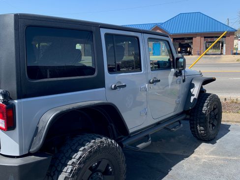 Used 2011 Jeep Wrangler Unlimited Sport AWD/4WD image 14
