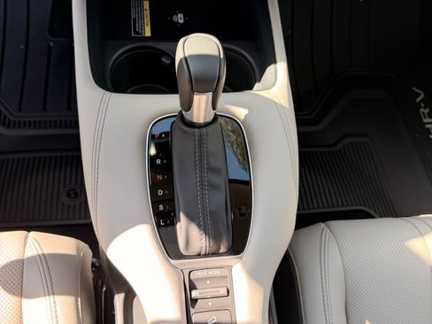 Used 2025 Honda HR-V EX-L image 12