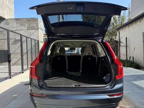 Used 2023 Volvo XC90 B5 Core image 20