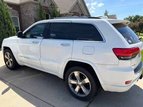Used 2014 Jeep Grand Cherokee Overland AWD/4WD image 5