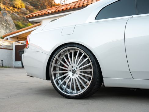 Used 2017 Rolls-Royce Wraith image 26