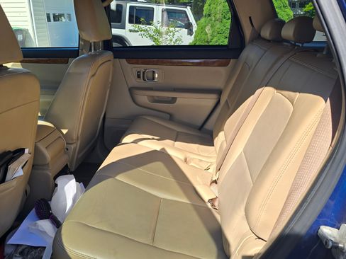 Used 2008 Suzuki XL7 Luxury AWD/4WD image 6