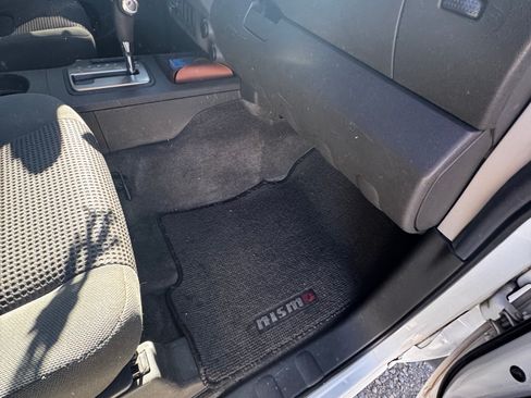 Used 2005 Nissan Frontier NISMO w/ (J01) Sunroof Pkg image 16