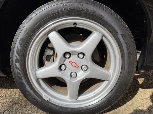 Used 1999 Chevrolet Camaro Z28 w/ SS Performance/Appearance Pkg image 11