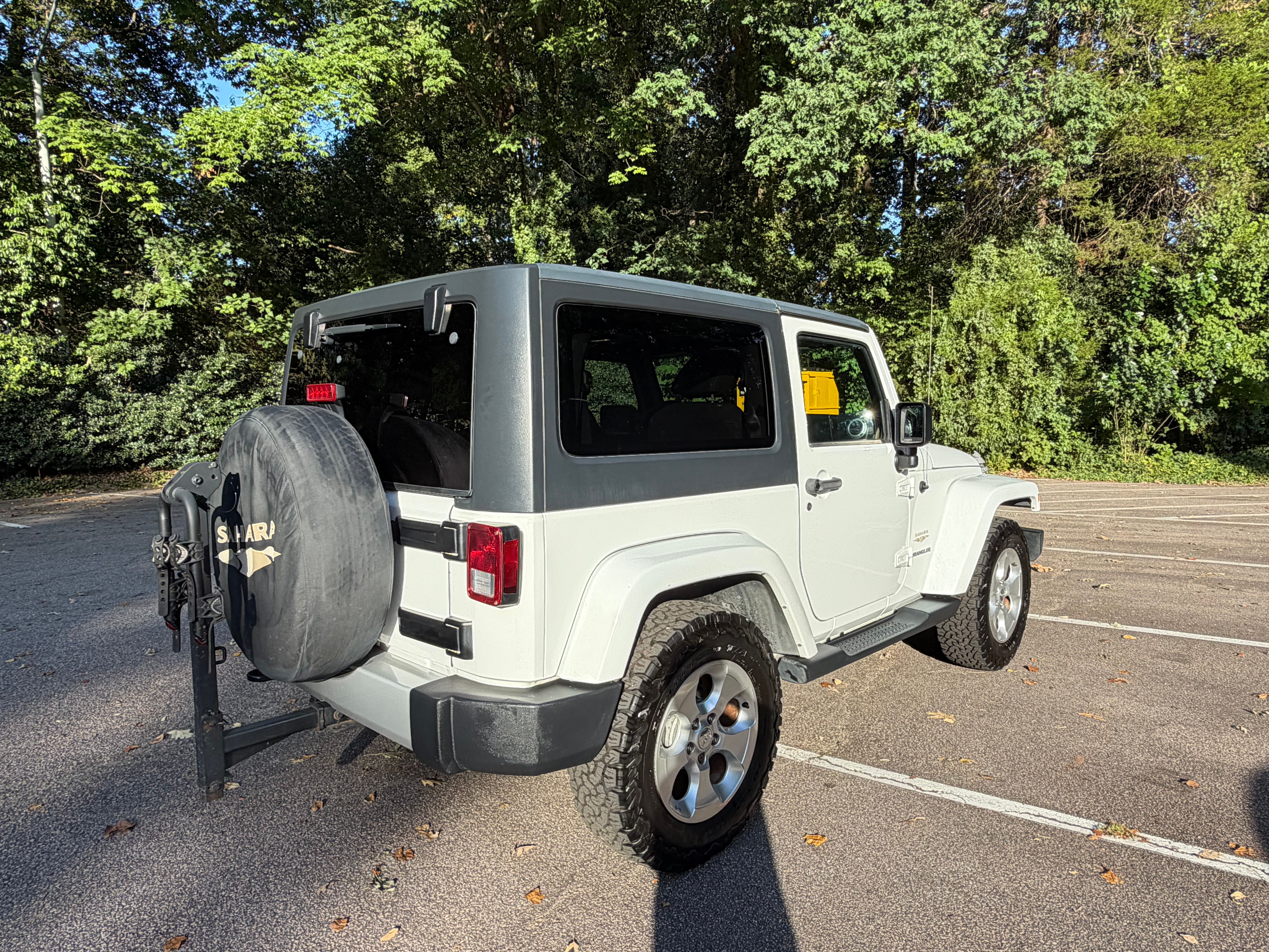 Used 2013 Jeep Wrangler Sahara w/ Connectivity Group AWD/4WD image 4
