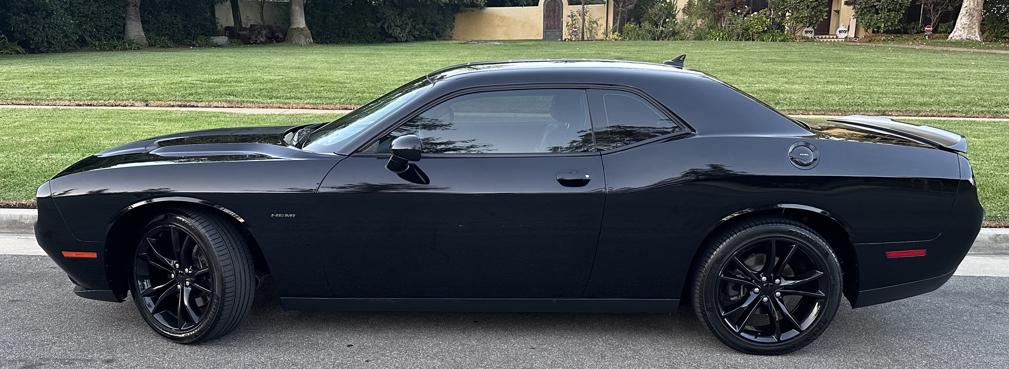 Used 2016 Dodge Challenger R/T Plus RWD image 16