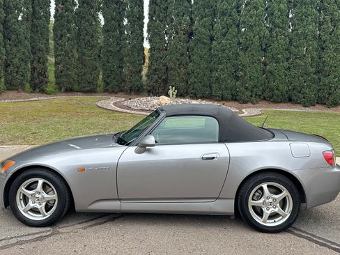 Used 2000 Honda S2000 image 4
