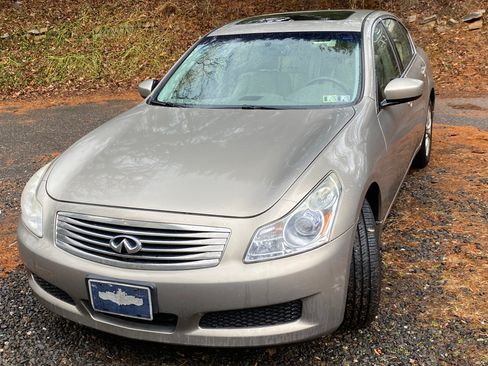 Used 2009 INFINITI G37 x Sedan w/ Premium Pkg image 6