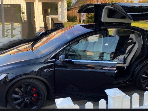 Used 2017 Tesla Model X P100D image 11