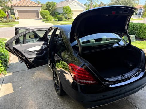 Used 2016 Mercedes-Benz C 300 C 300 4MATIC Sedan 4D image 11