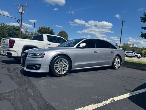 Used 2018 Audi A8 L 3.0T w/ Executive Package AWD/4WD image 11