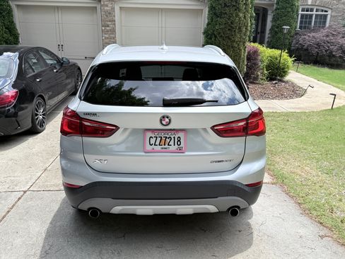 Used 2018 BMW X1 sDrive28i w/ Convenience Package FWD image 8