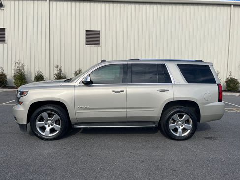 Used 2015 Chevrolet Tahoe LTZ image 2
