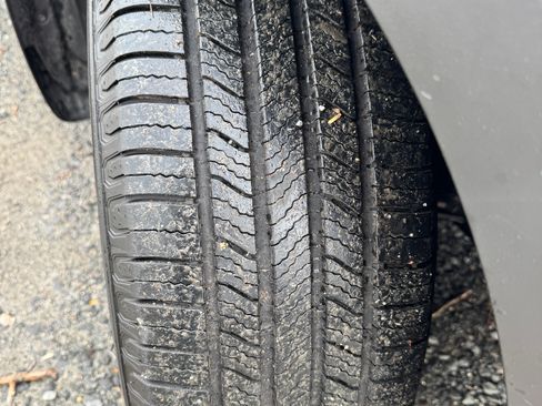 Used 2018 Toyota Highlander XLE image 14