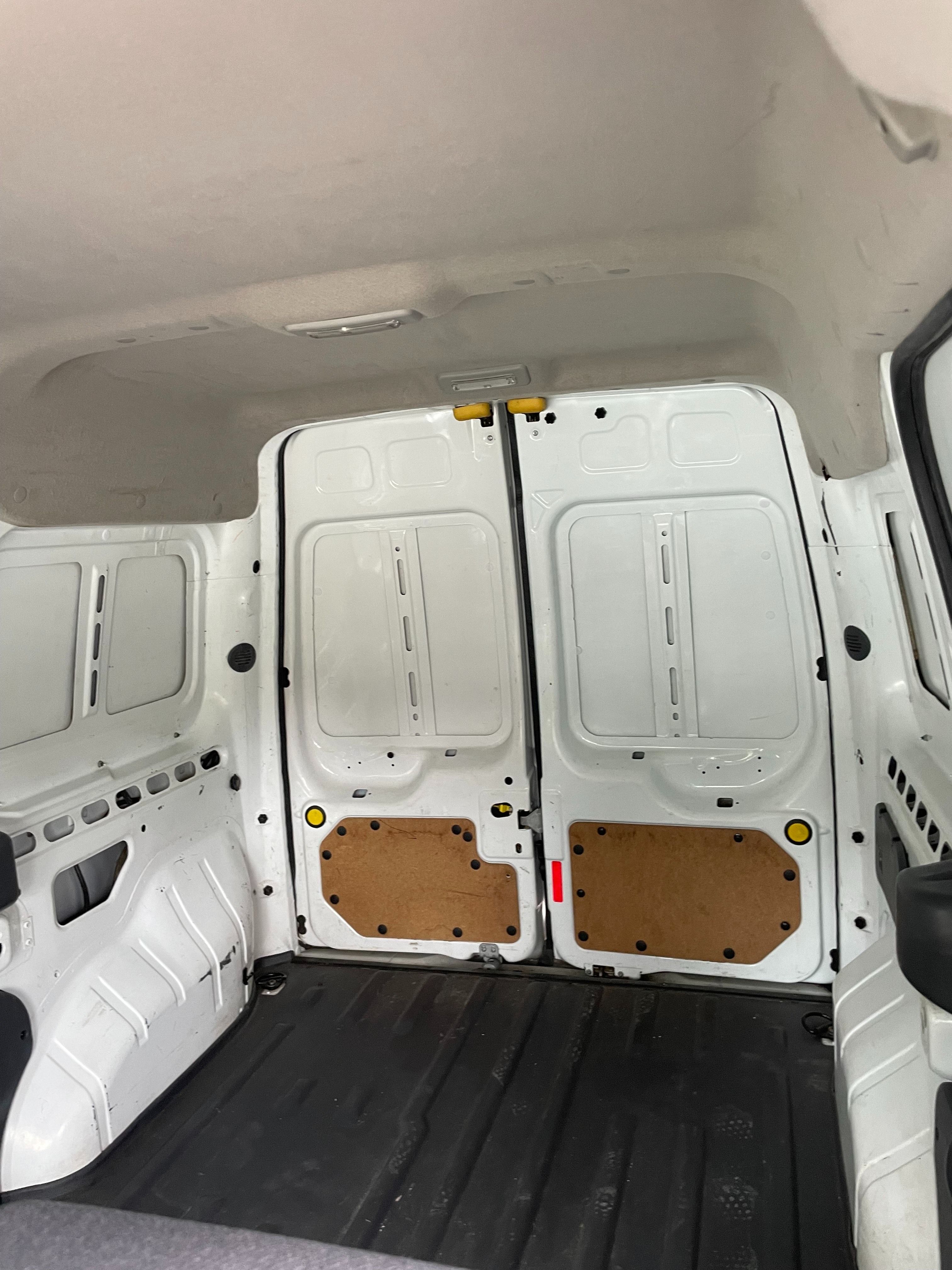 Used 2013 Ford Transit Connect XLT FWD image 2