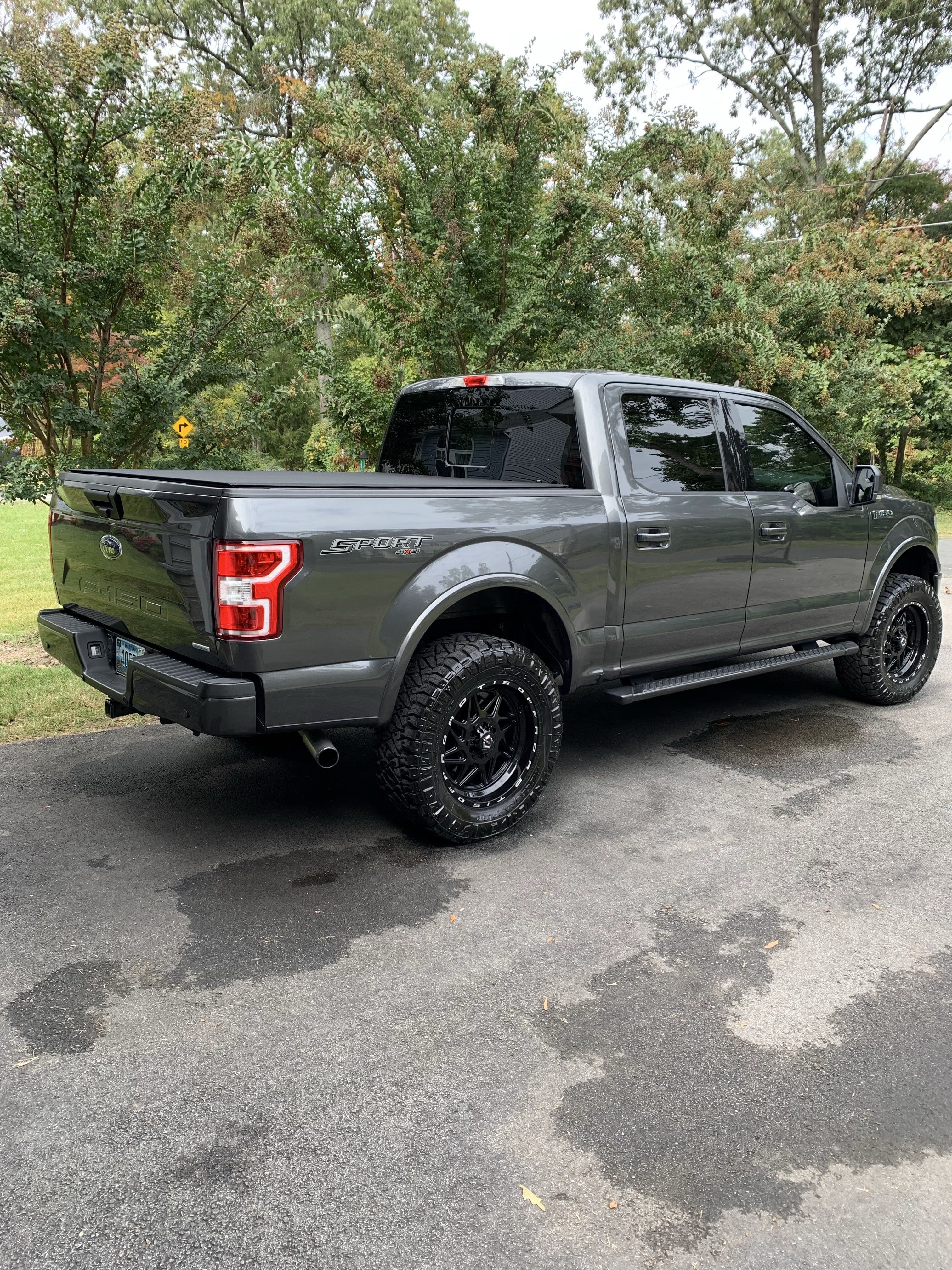 Used 2019 Ford F150 XLT w/ Equipment Group 302A Luxury AWD/4WD image 14