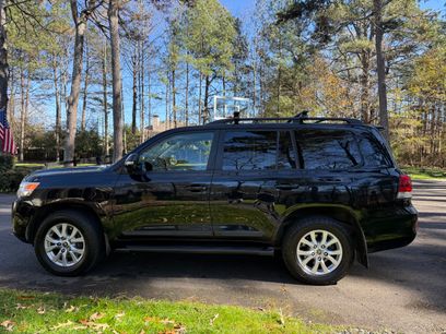 Used 2018 Toyota Land Cruiser w/ Carpet Mat Package