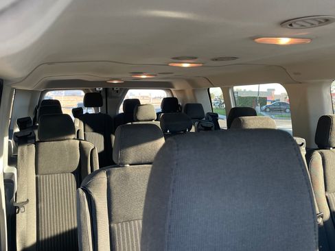 Used 2016 Ford Transit 350 XLT image 10