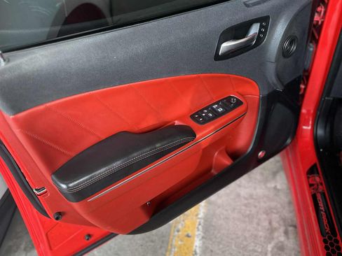 Used 2016 Dodge Charger R/T Scat Pack w/ Technology Group image 19