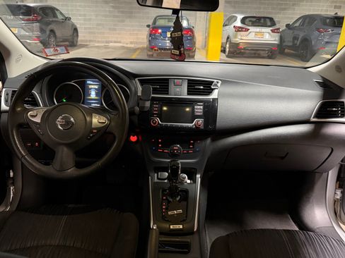 Used 2018 Nissan Sentra SV image 11
