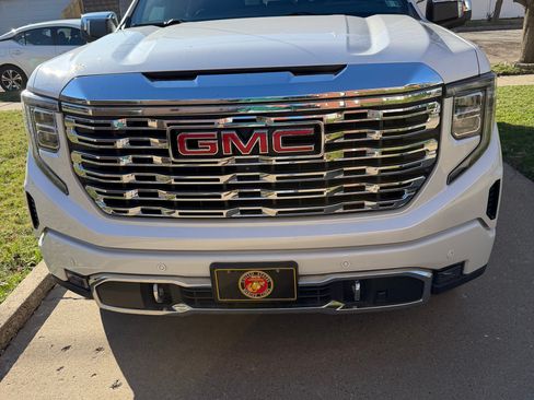 Used 2023 GMC Sierra 1500 Denali w/ Denali Reserve Package image 17