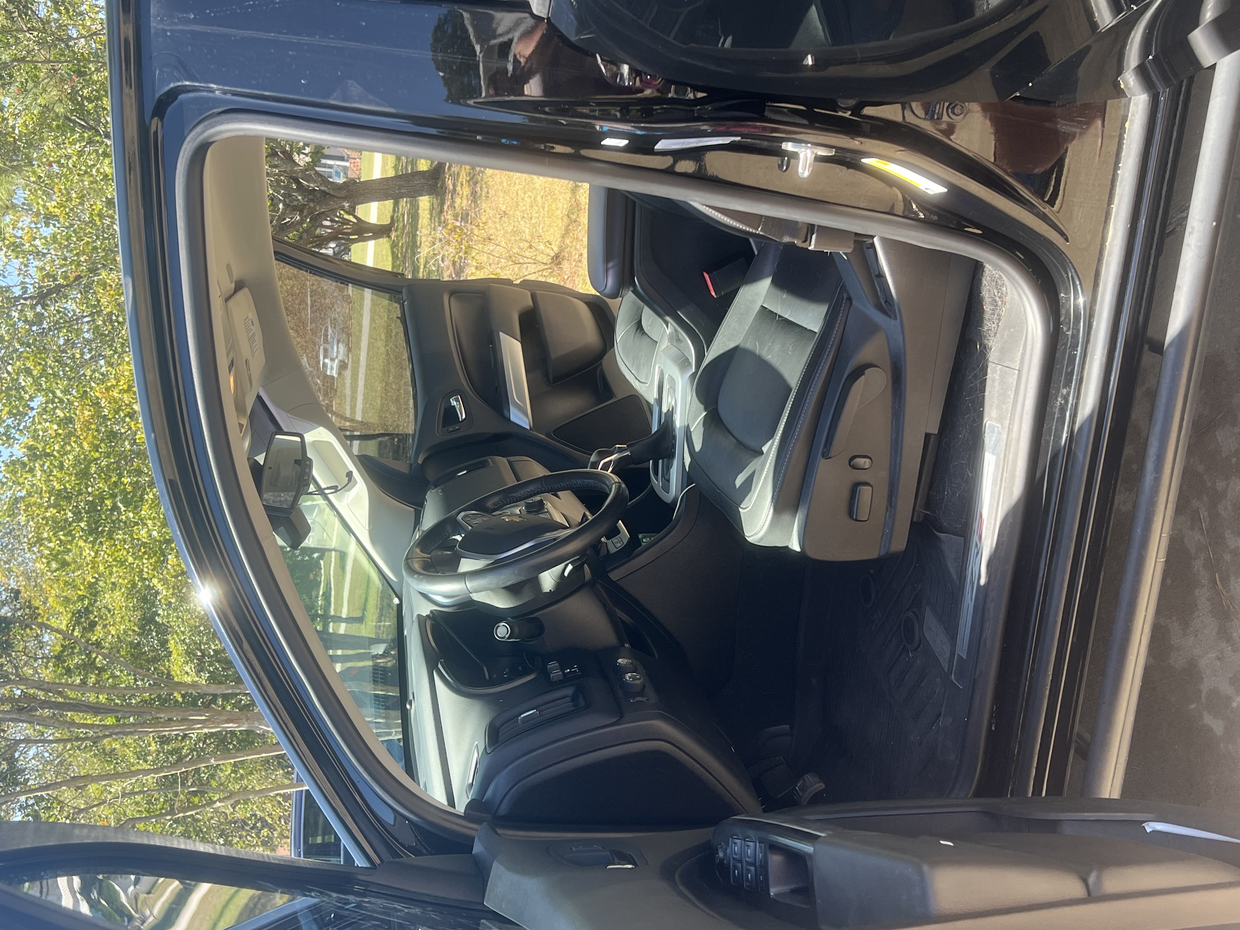 Used 2022 Chevrolet Colorado ZR2 AWD/4WD image 17