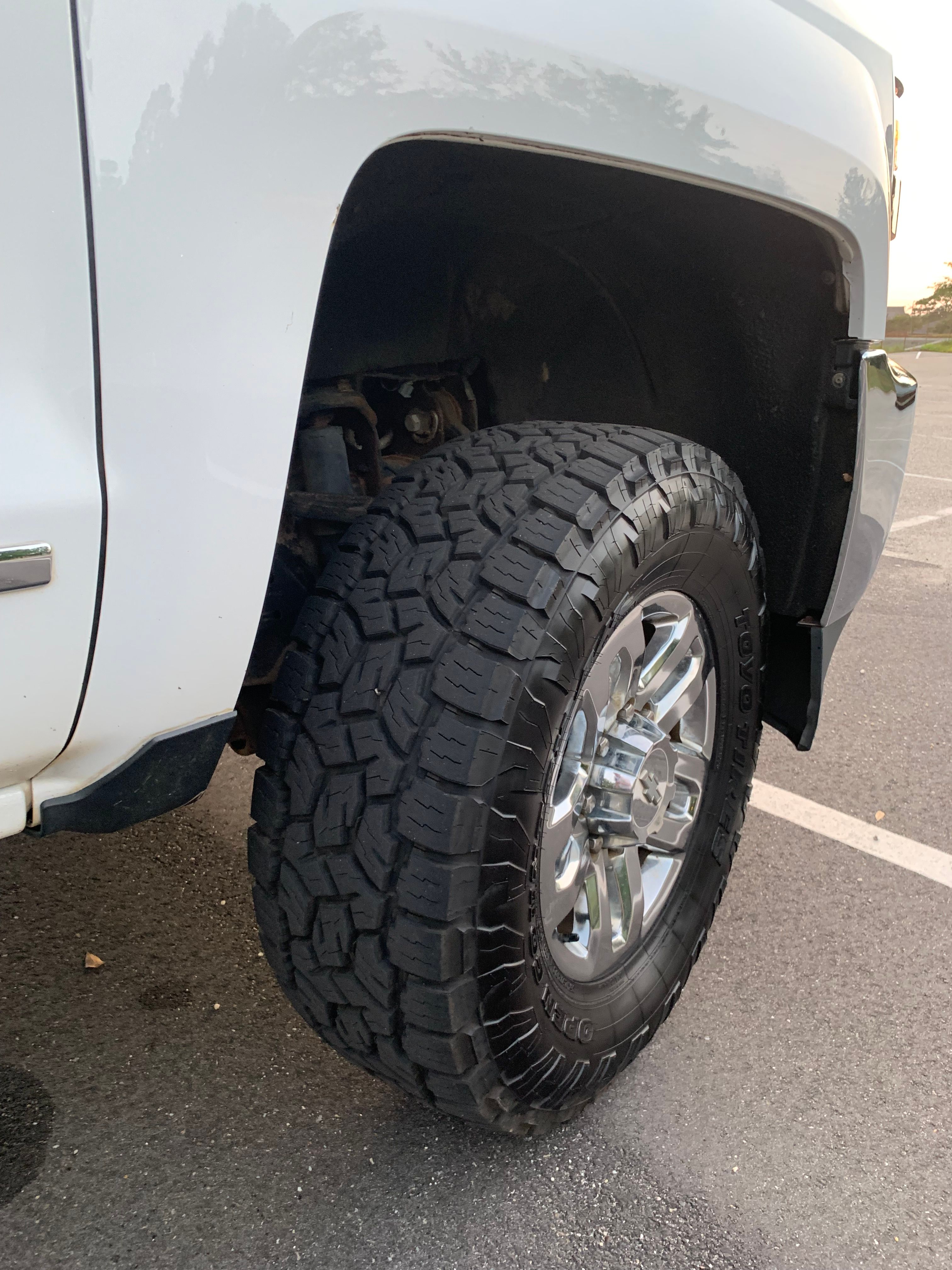 Used 2018 Chevrolet Silverado 2500 LTZ w/ Duramax Plus Package AWD/4WD image 14