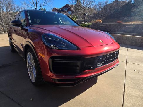 Used 2023 Porsche Cayenne Turbo GT image 9