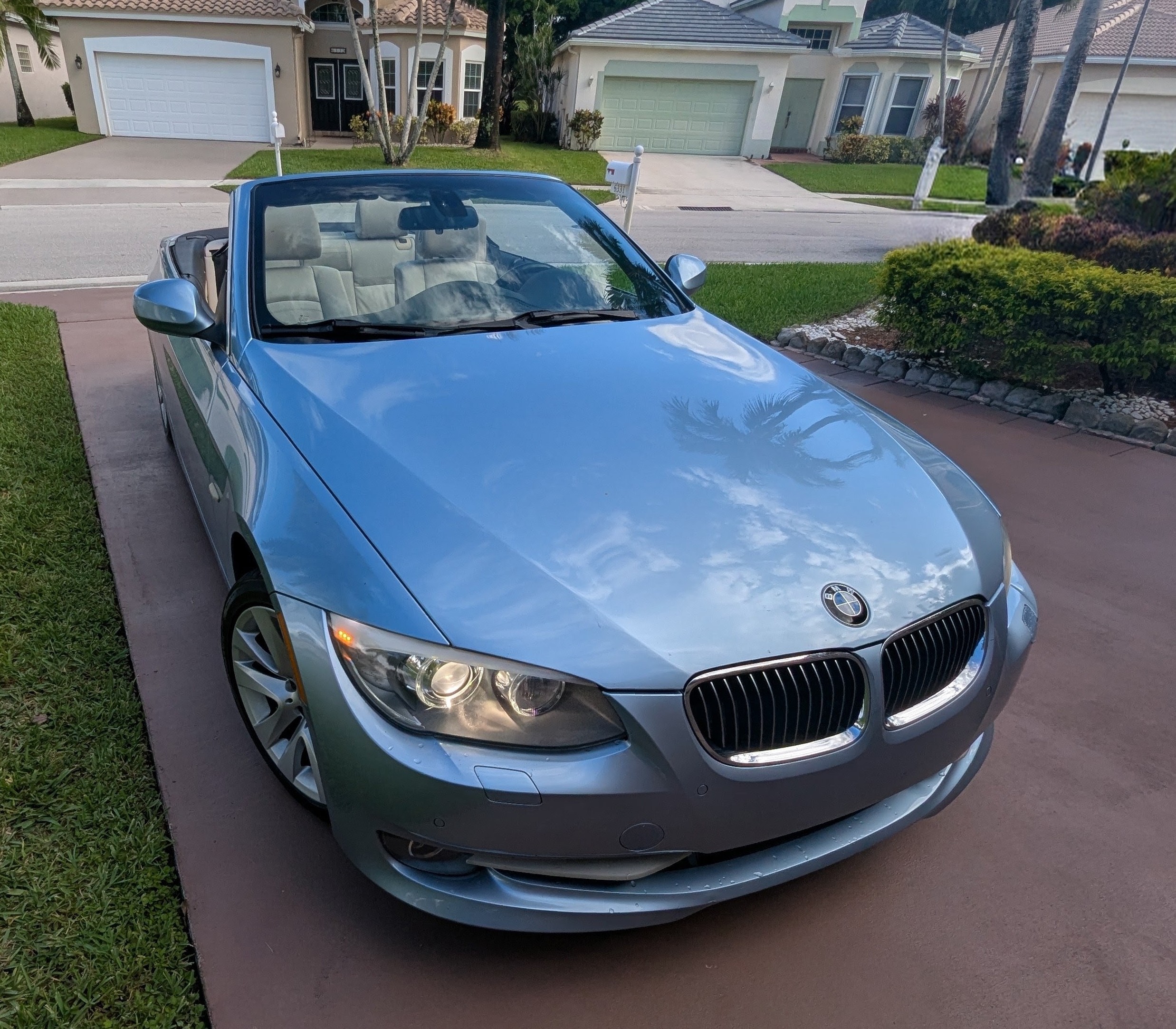 Used 2012 BMW 328i Convertible RWD image 4