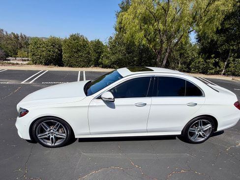 Used 2019 Mercedes-Benz E 300 image 8