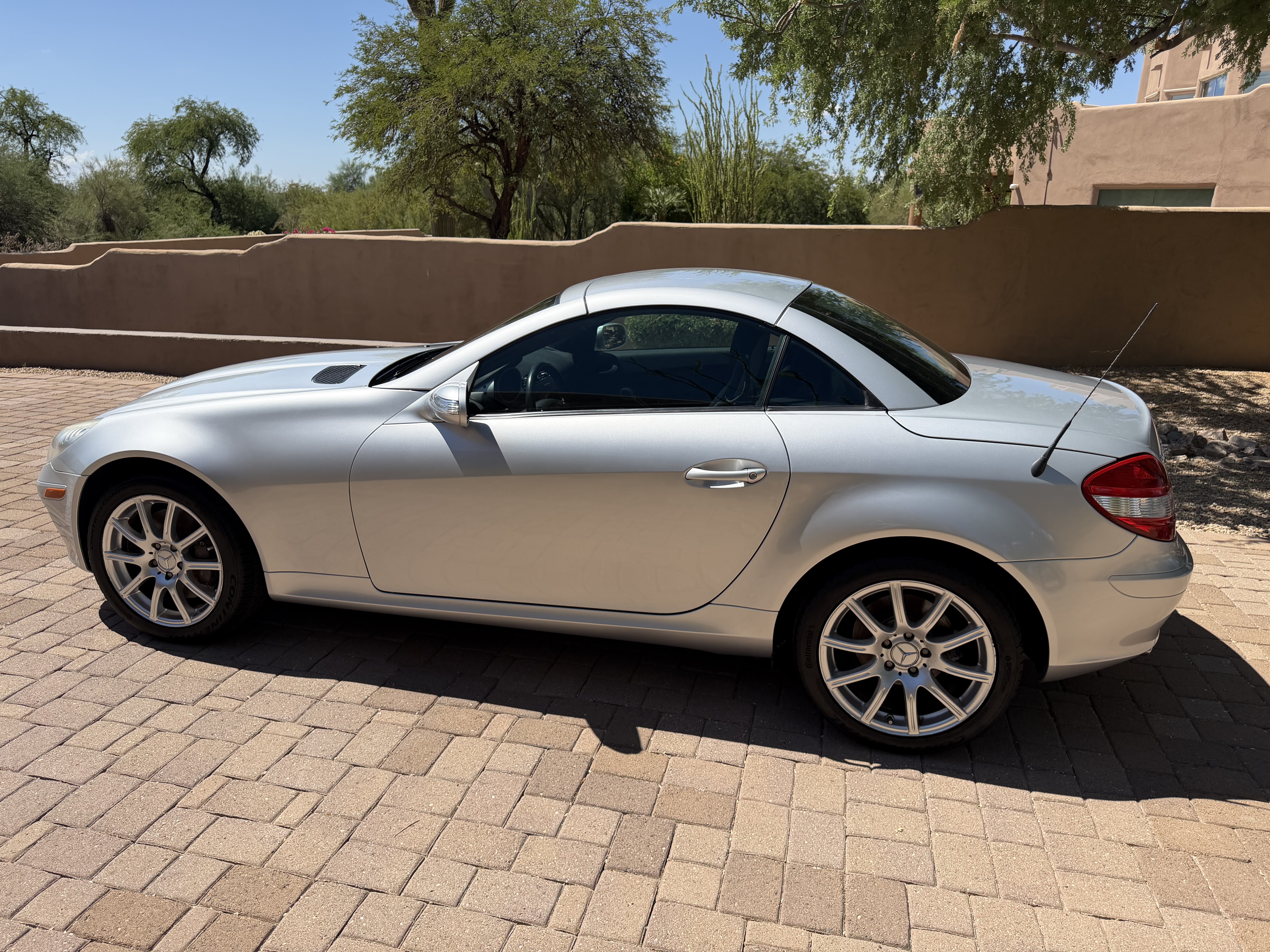 Used 2006 Mercedes-Benz SLK 350 image 13