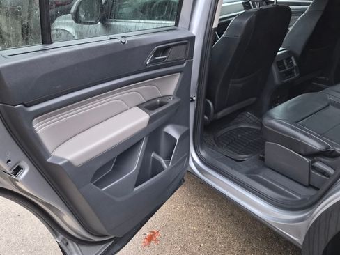 Used 2022 Volkswagen Atlas SE image 18